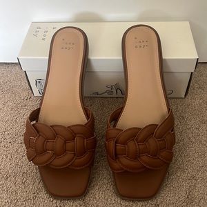 a new day women’s Claudette Slide Sandals - Cognac 10